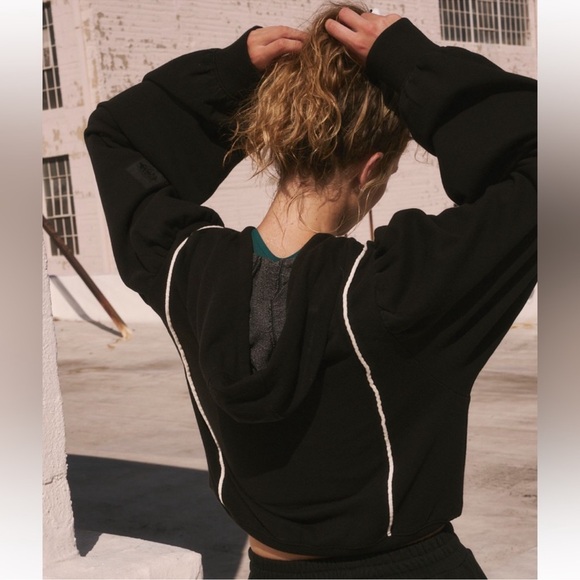 NWT Free People Sandstorm Pullover in black - Picture 4 of 6